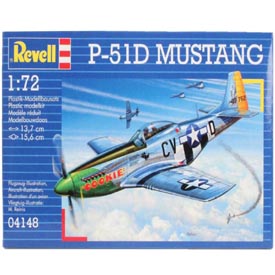 Revell North-American P-51D Mustang Model Set repülőgép 1:72, 34 darabos + festékek + ragasztó + ecset